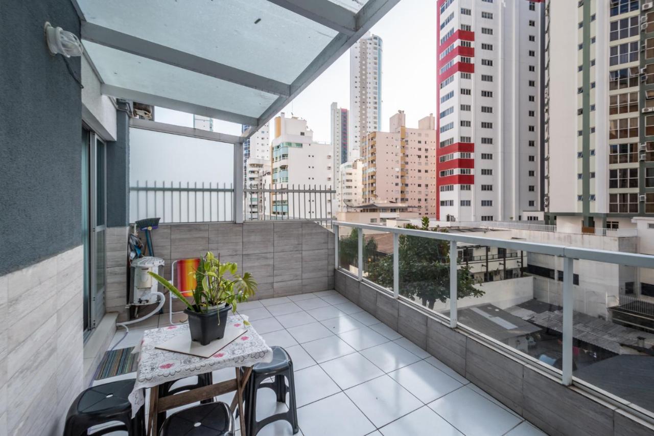Em Frente Ao Shopping Atlantico! Com Sacada, Garagem E Ar Condicionado Apartment Balneario Camboriu Bagian luar foto